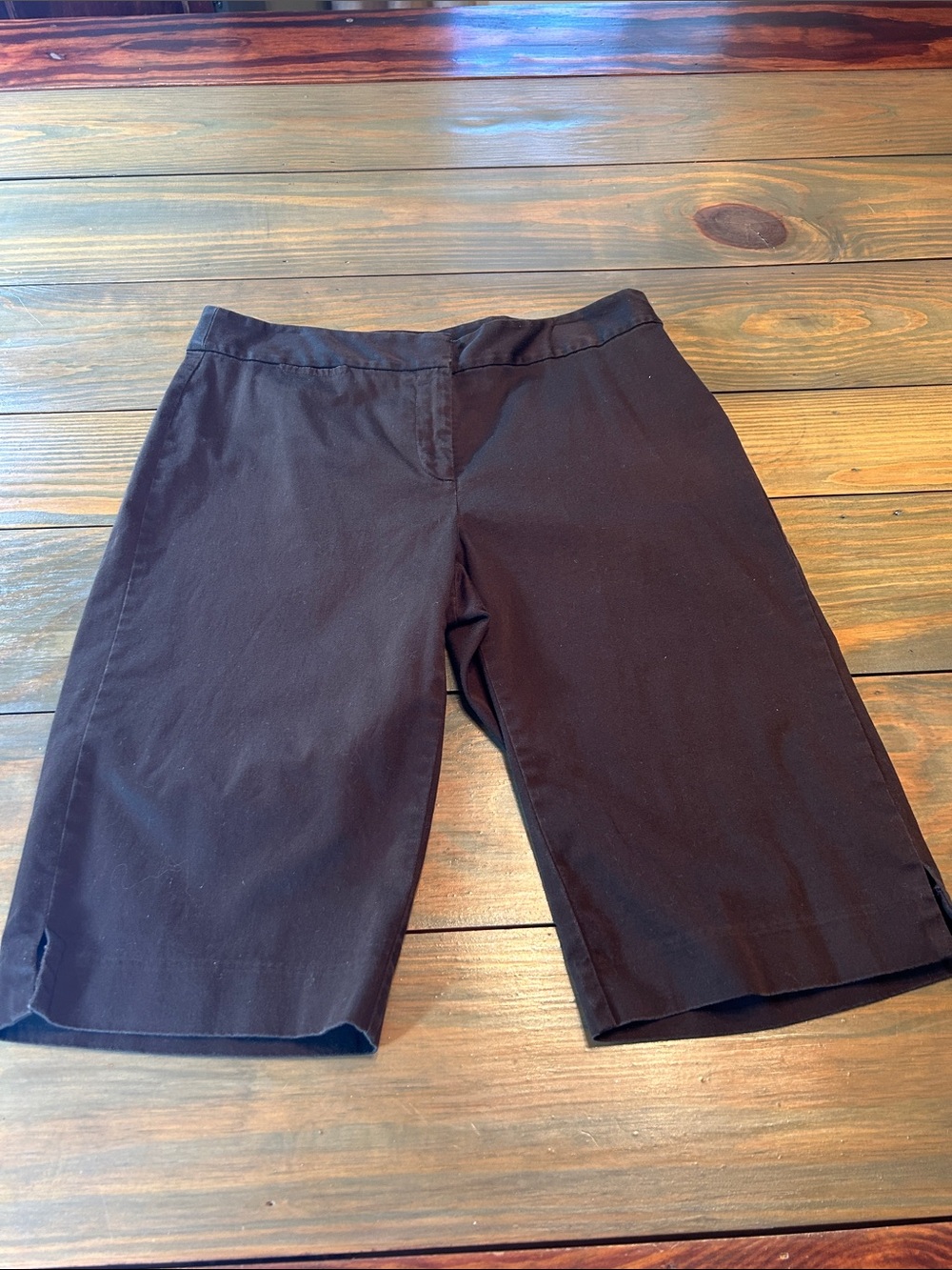 Geoffrey Beene brown walking shorts size 4
